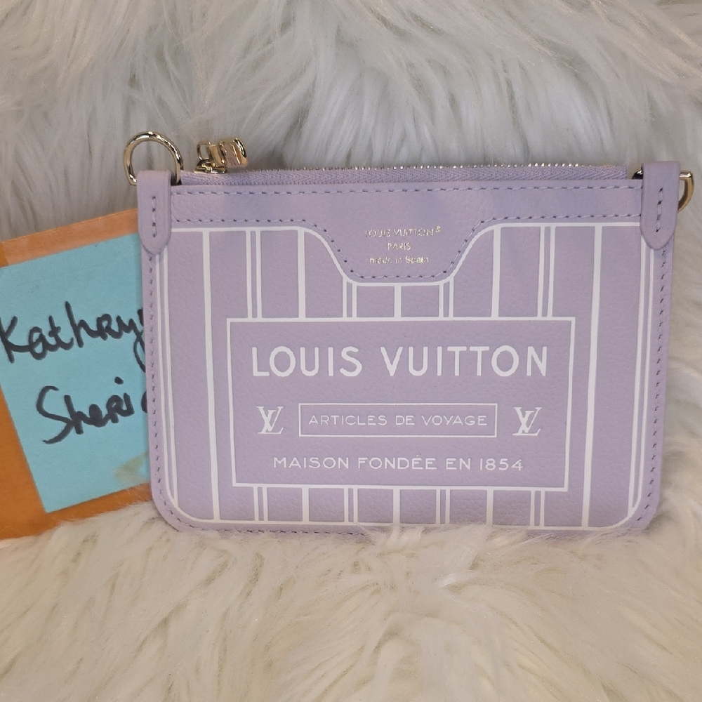 BNEW UNUSED Louis Vuitton NEVERFULL BANDOULIERE INSIDE OUT BB MISTY LILAC POUCH